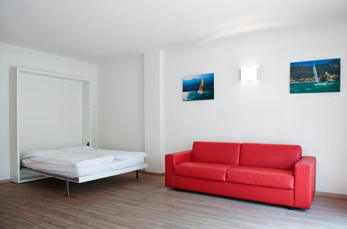 Villa Treccani Apartments Мальчезине Номер фото