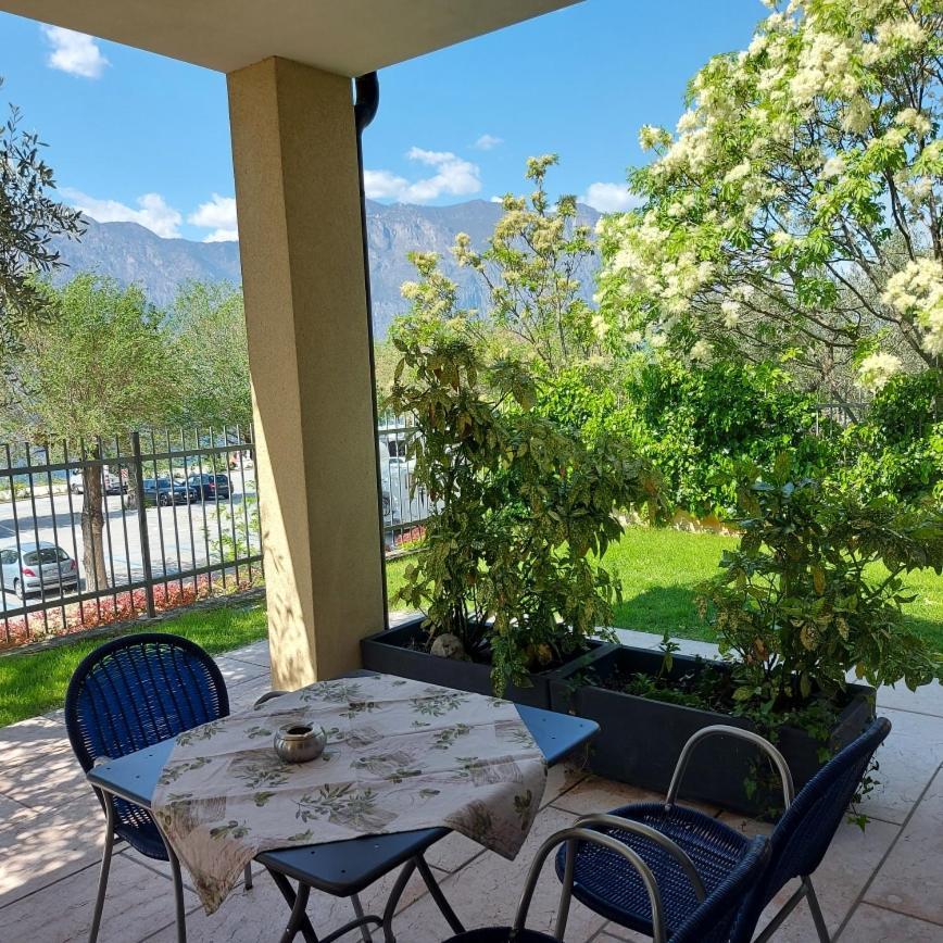Villa Treccani Apartments Мальчезине Экстерьер фото